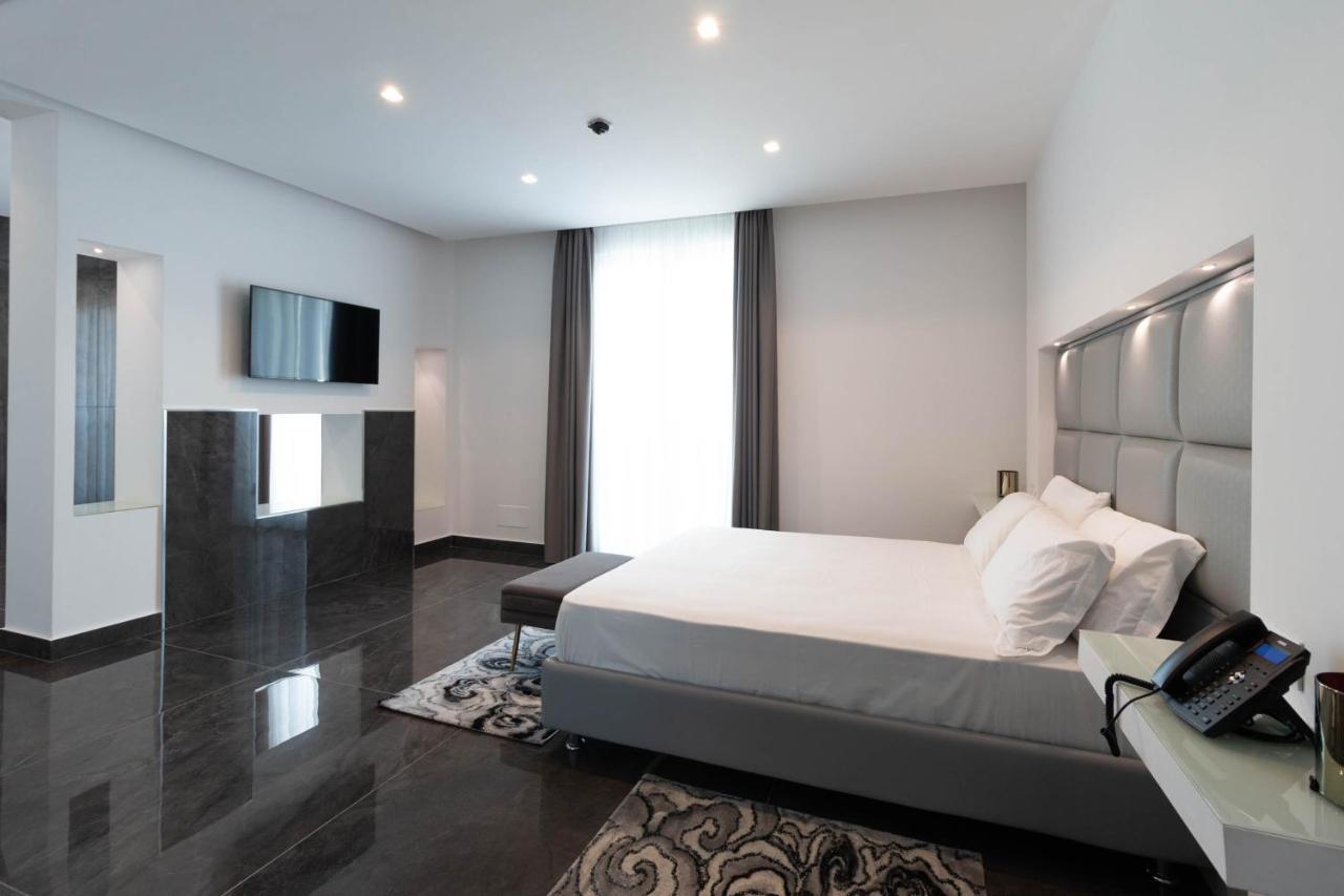 Grand Hotel Serapide يوتْسْوولْ المظهر الخارجي الصورة