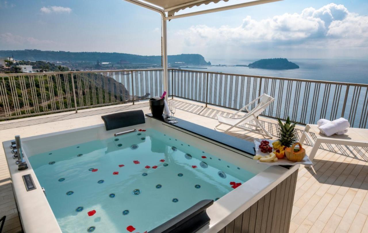 Grand Hotel Serapide يوتْسْوولْ المظهر الخارجي الصورة