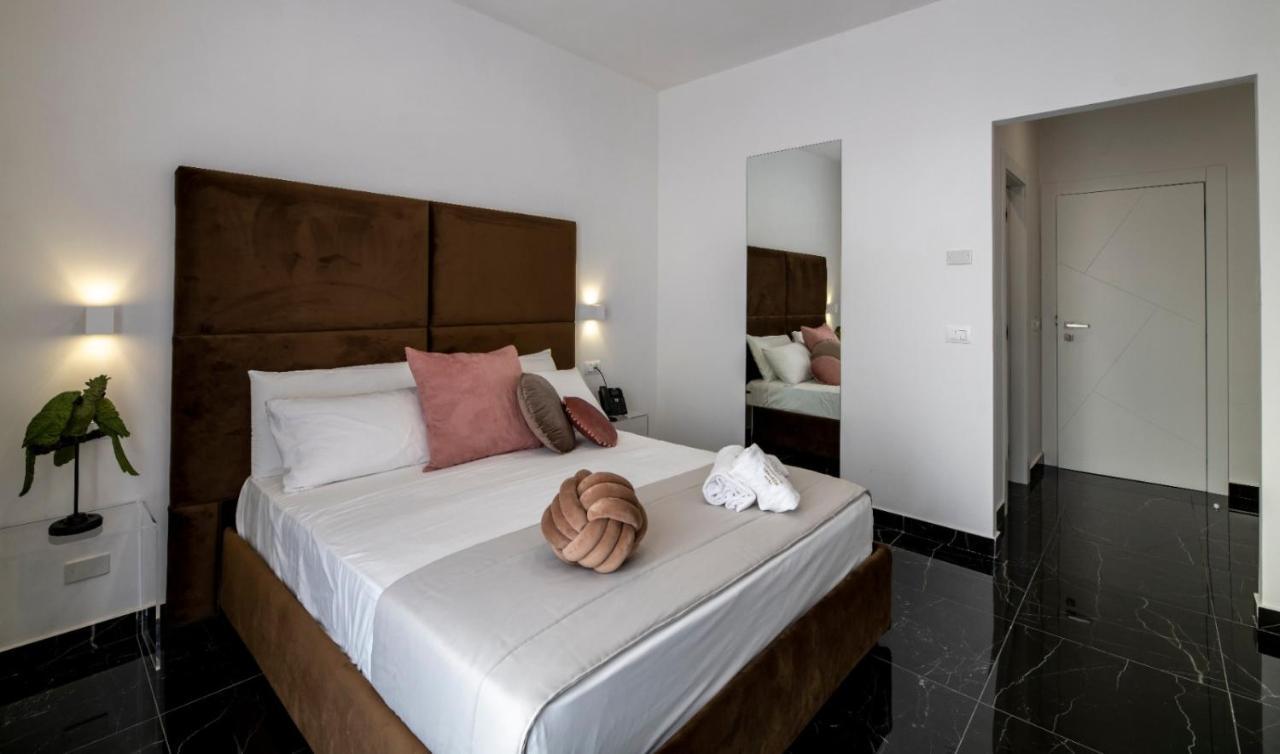 Grand Hotel Serapide يوتْسْوولْ المظهر الخارجي الصورة