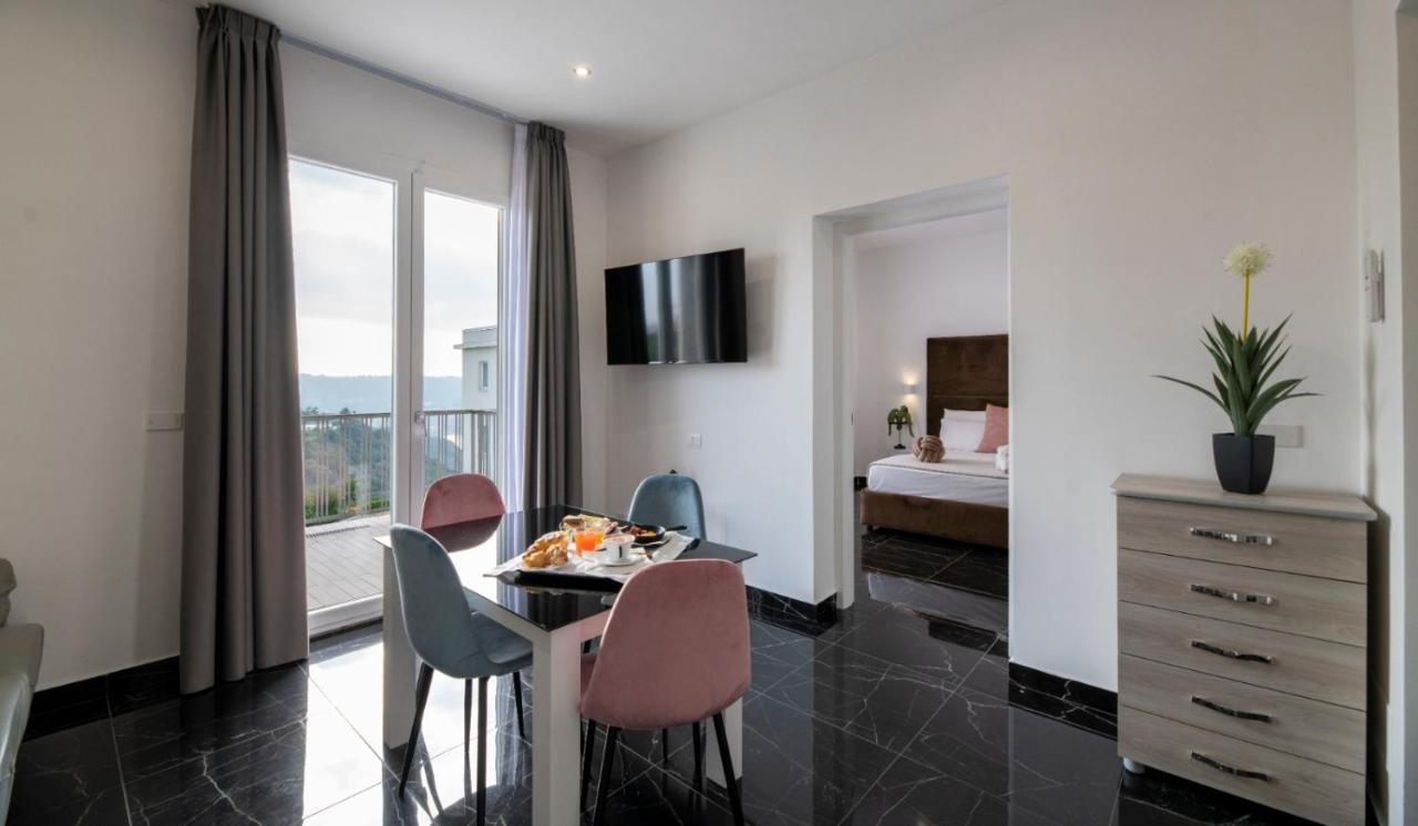 Grand Hotel Serapide يوتْسْوولْ المظهر الخارجي الصورة