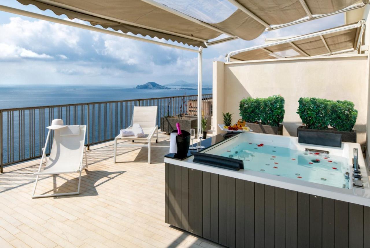 Grand Hotel Serapide يوتْسْوولْ المظهر الخارجي الصورة